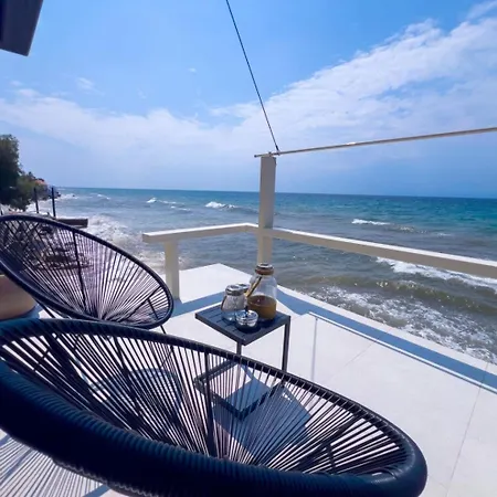 Elysian Seaside Holiday home
