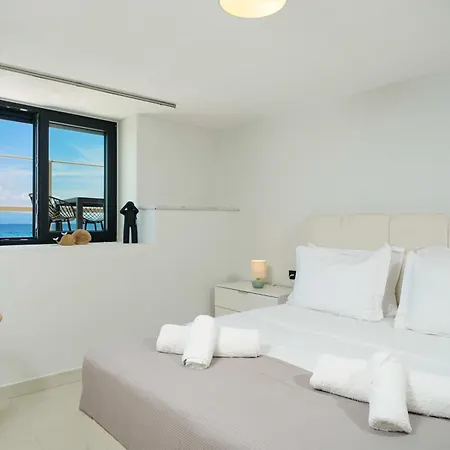 Elysian Seaside Holiday home